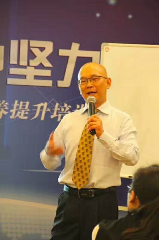 杨发明.jpg
