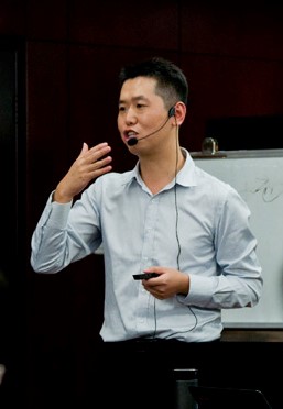 刘杨.jpg