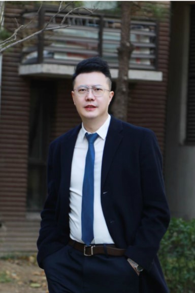 汪世龙.jpg