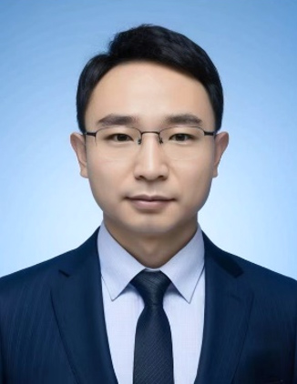 刘永强.jpg