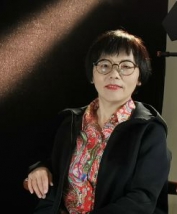何薇老师